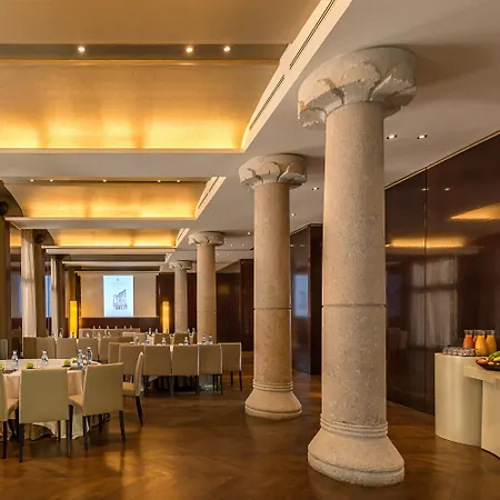 Casa Fuster G.l Monumento Отель Барселона