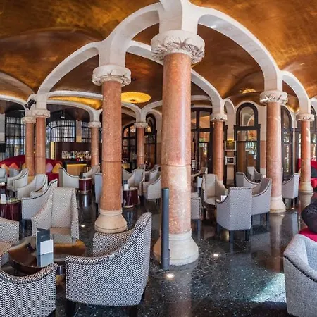 Hotel Casa Fuster G.l Monumento